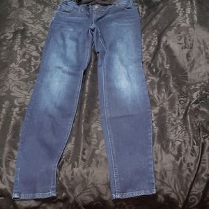 Maternity skinny jeans